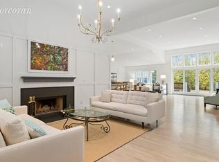 1 Jeffery Ln, East Quogue, NY 11942