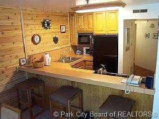3rd image of 1420 Deer Valley Dr N #6