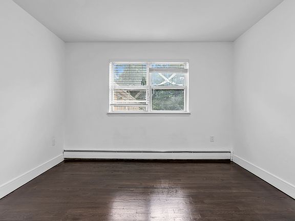 5th image of 212 Westfield Ave #53