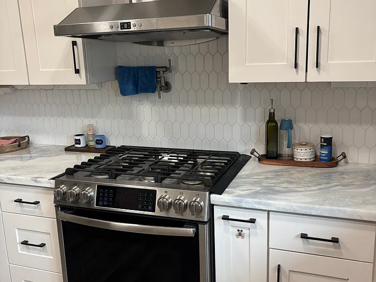 1484 Corson St #2 — Photo 12