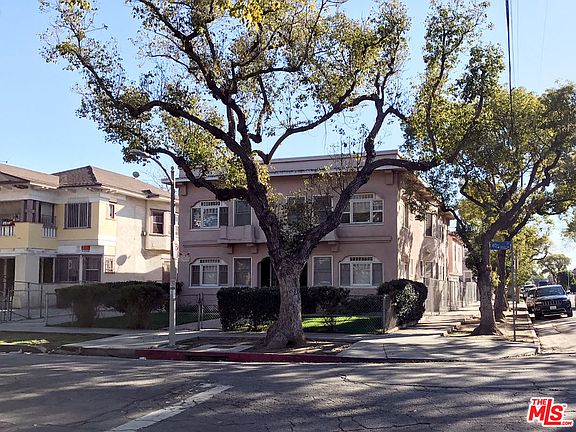 4th image of 874 W 40th Pl