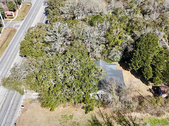 2nd image of 1438 Folly Rd