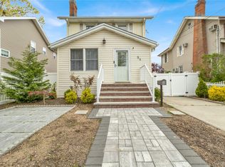 54 Perkins Ave, Oceanside, NY 11572