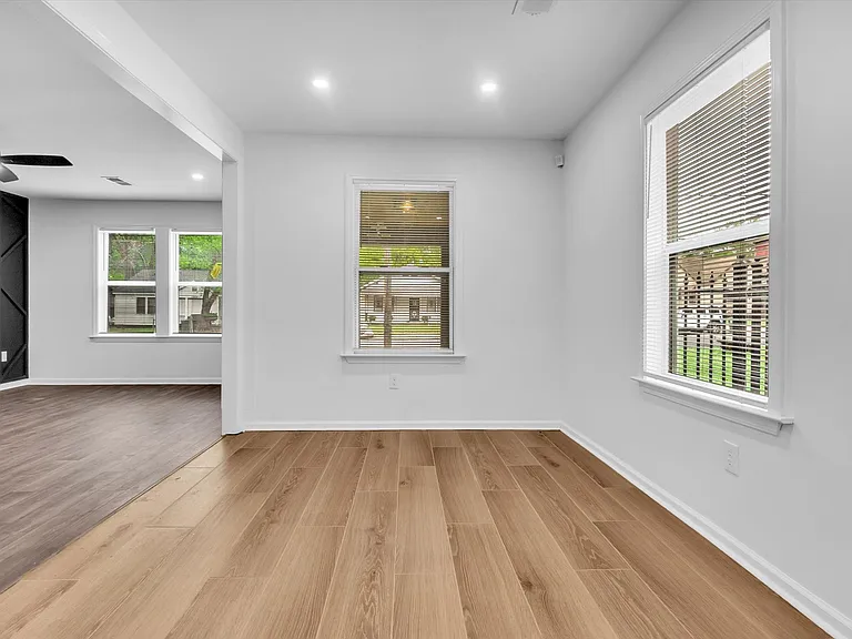 382 Josephine St — Photo 7