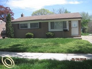 2nd image of 30558 Sutherland Ave