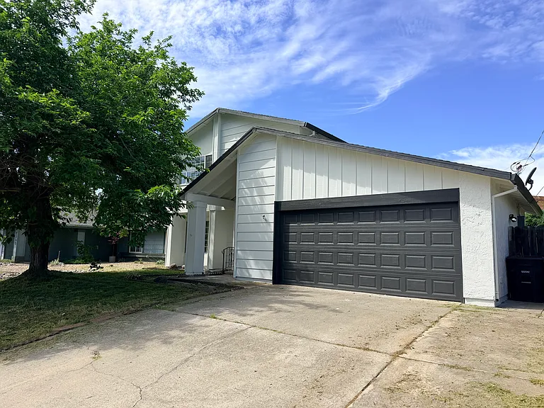 7339 Van Maren Ln — Photo 2
