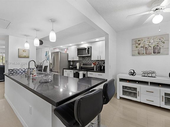 2nd image of 900 SW 142nd Ave APT 306L