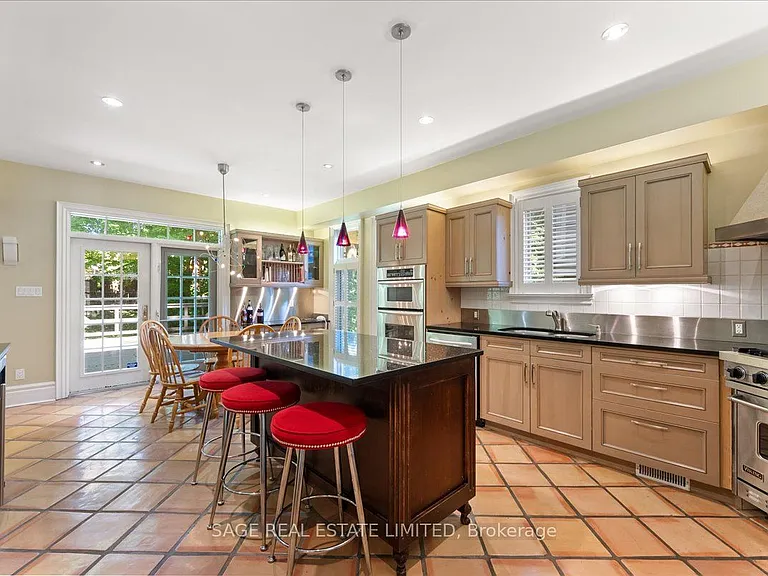 67 Agincourt Dr — Photo 14
