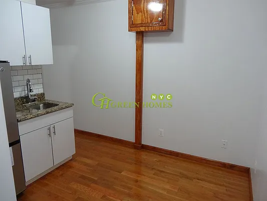 Rented by Green Home NY Realty LLC | media 37