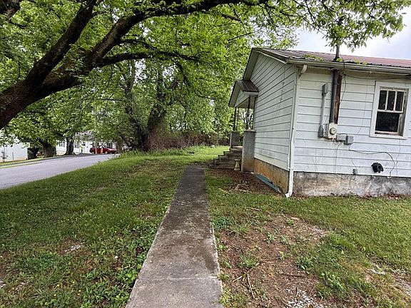 3rd image of 1007 Embreville Rd
