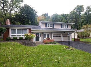 42 Shirewood Dr, Rochester, NY 14625