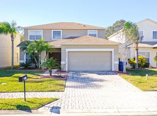 4608 Cumbrian Lakes Dr, Kissimmee, FL 34746