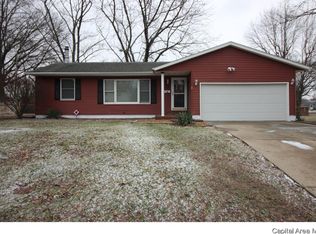 15 Eton Ct, Springfield, IL 62702