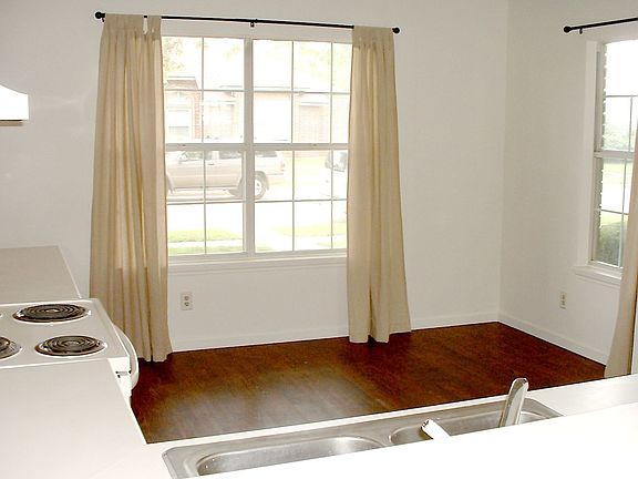 4th image of 4116 Durbin Dr