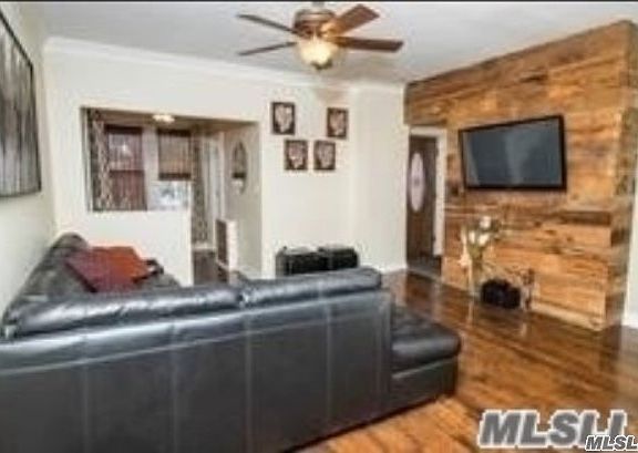 3rd image of 3247 84th St