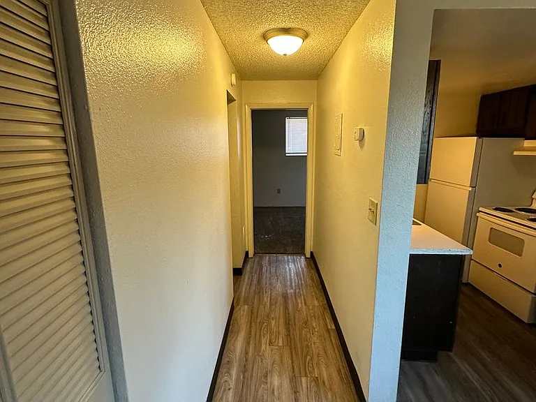 BR2215 — Photo 16