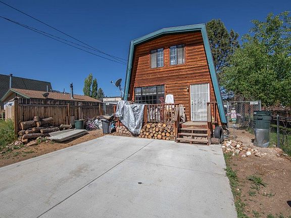 3rd image of 953 Pinon Ln