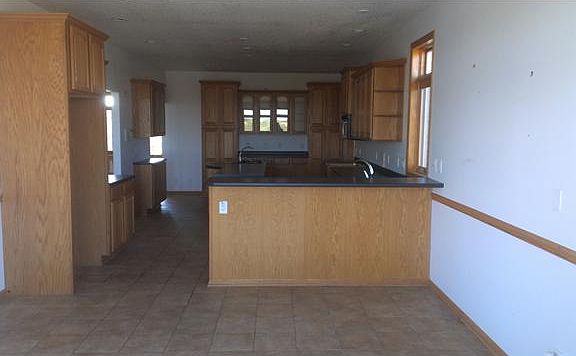 4th image of 15347 Fulton St