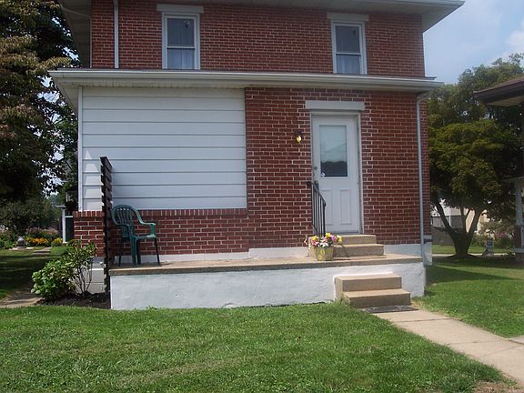 5th image of 223 S Church St