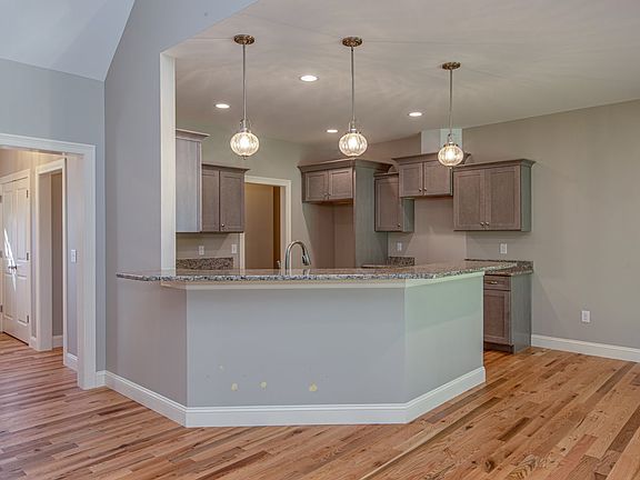 5th image of 31 Majestic Ave Lot 61