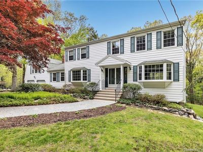 59 Clover Hill Rd, Trumbull, CT, 06611