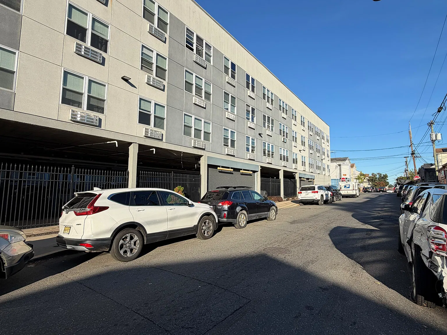 1 bed, $1,718 — Photo 1