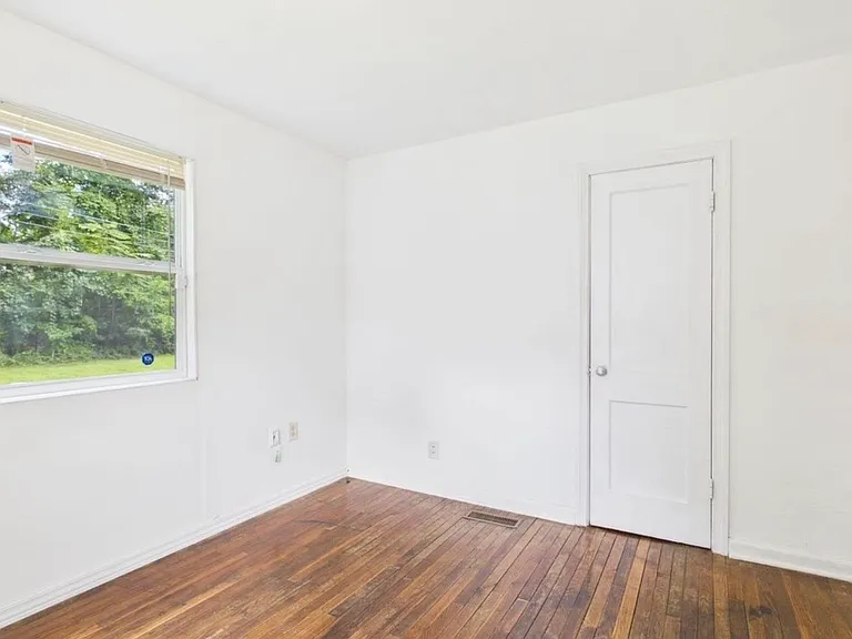624 Fayette Ave — Photo 7