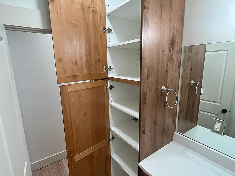 818 W Manor Crest Ln #BASEMENT — Photo 15