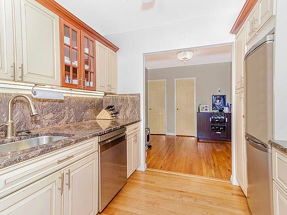 5th image of 5640 Netherland Ave APT 4B