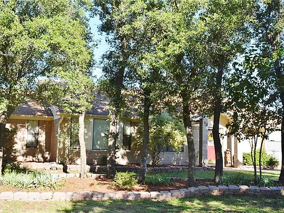 2nd image of 308 Lori Ln