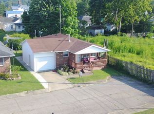 1089 Sunset Dr, Gallipolis, OH 45631