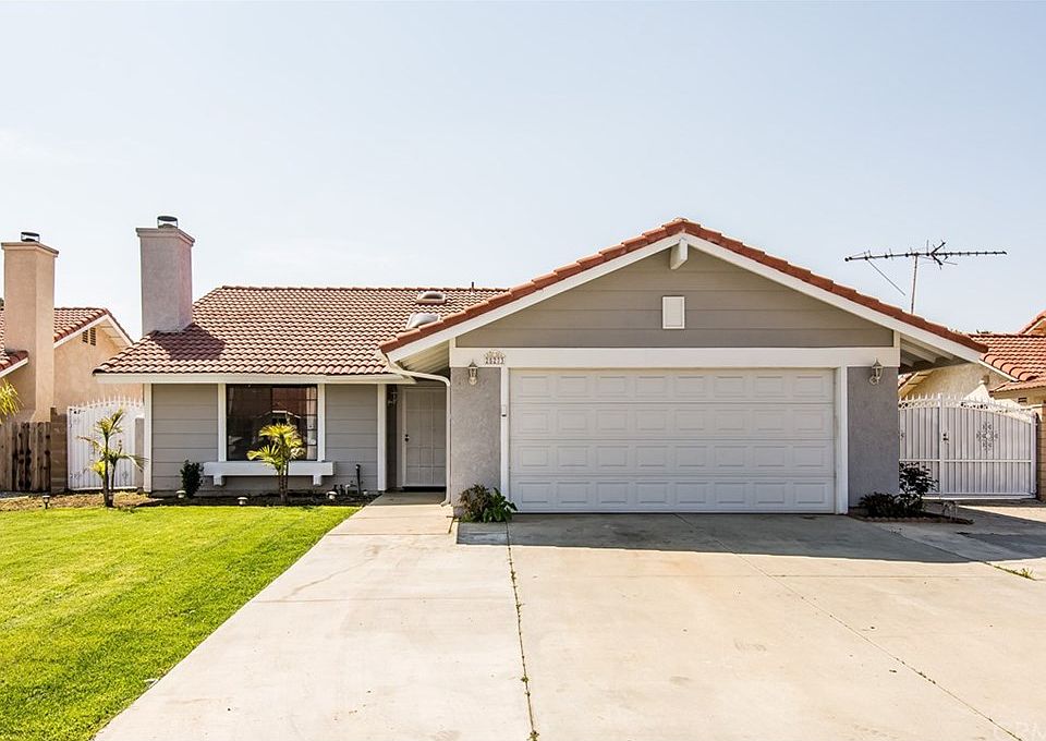 1st image of 25273 Valleywood Ct