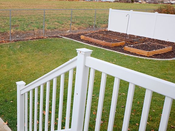 Green Belt behind home