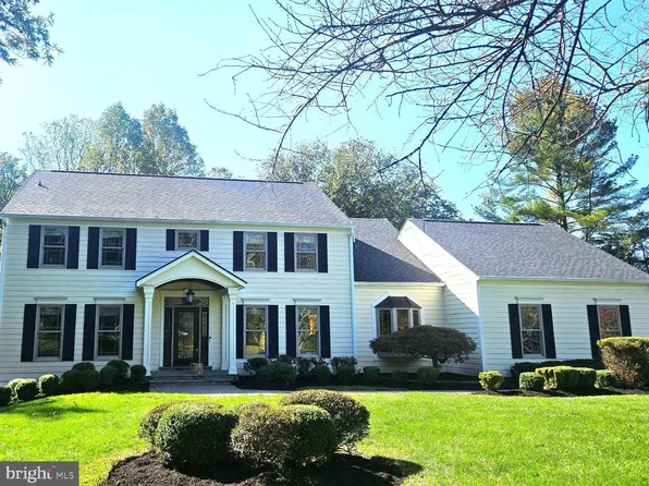 13635 Glenhurst Rd, Gaithersburg, MD 20878
