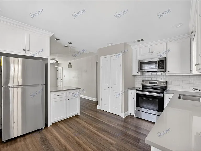 206 N Graves St — Photo 7