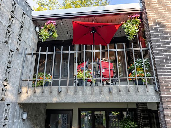 2nd image of 815 S Despelder St APT 8