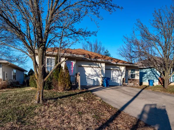 1425 W Rainey St, Ozark, MO 65721