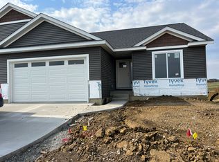 105 Kinsey St, North Liberty, IA 52317