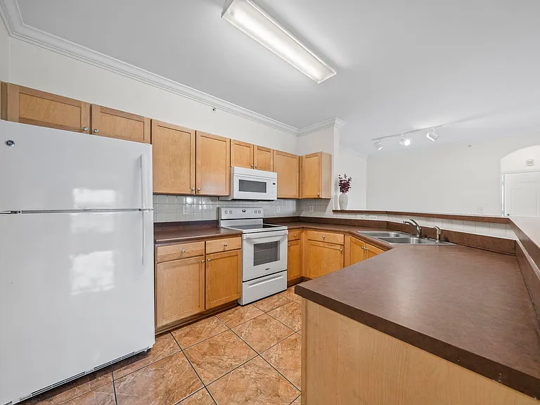 6421 Borasco Dr #3206 — Photo 20