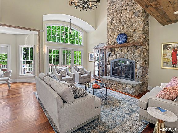 2nd image of 152 High Ridge Avenue