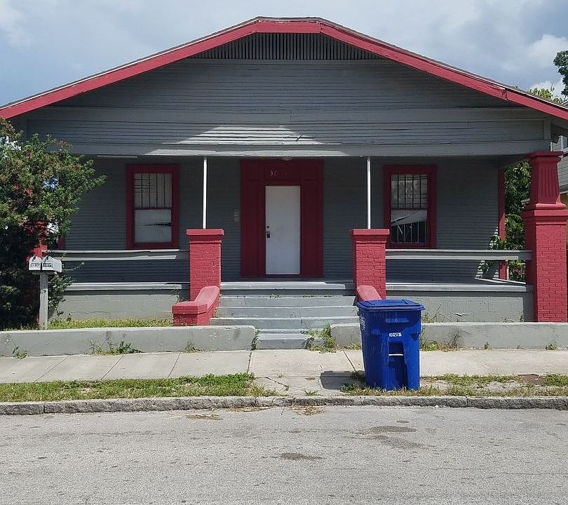 1st image of 3015 Sanchez St #A