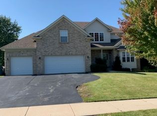 332 Prairie Ridge Dr, Winthrop Harbor, IL 60096