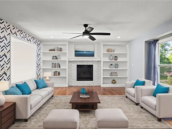 12001 S Hagan St, Olathe, KS 66062