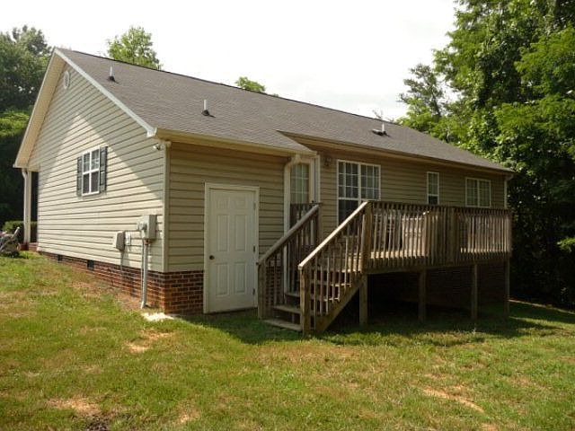 2nd image of 206 N Franklin St