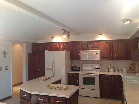 3rd image of 53777 Regency Hills Ct