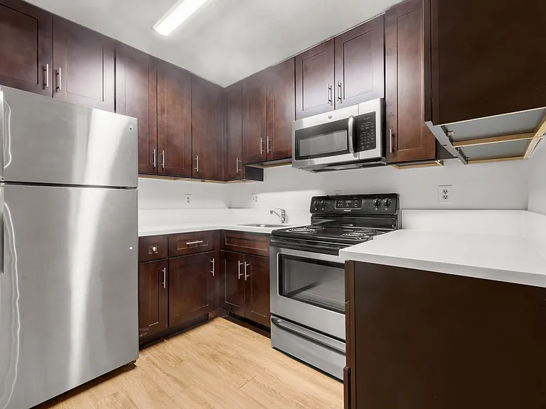2633 Ellendale Pl — Photo 25