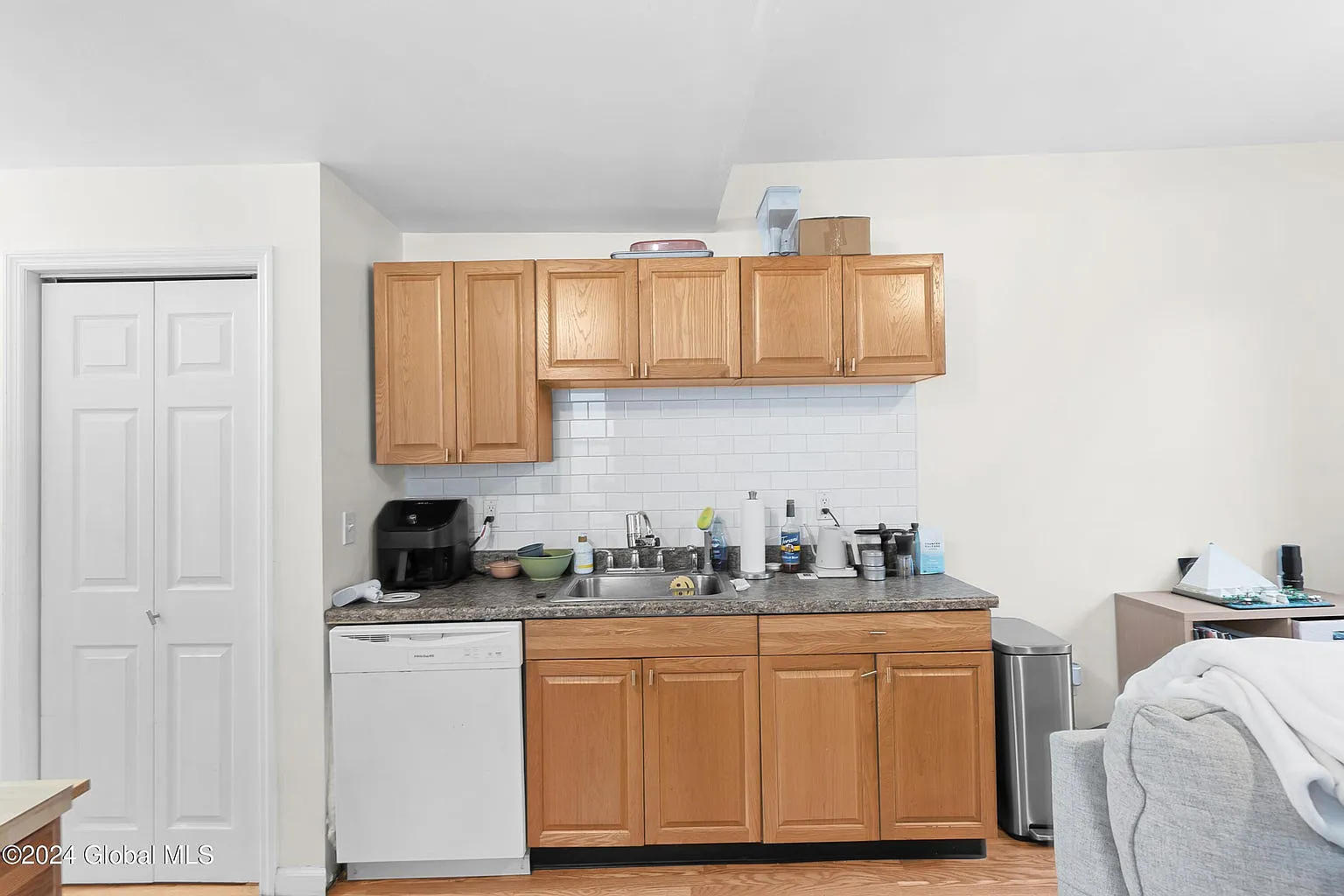 1 bed, 550 sqft, $1,250 — Photo 3