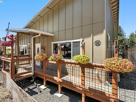 3rd image of 34155 SE Moss Hill Rd