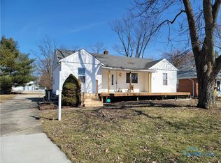 1266 Hugo St, Maumee, OH 43537