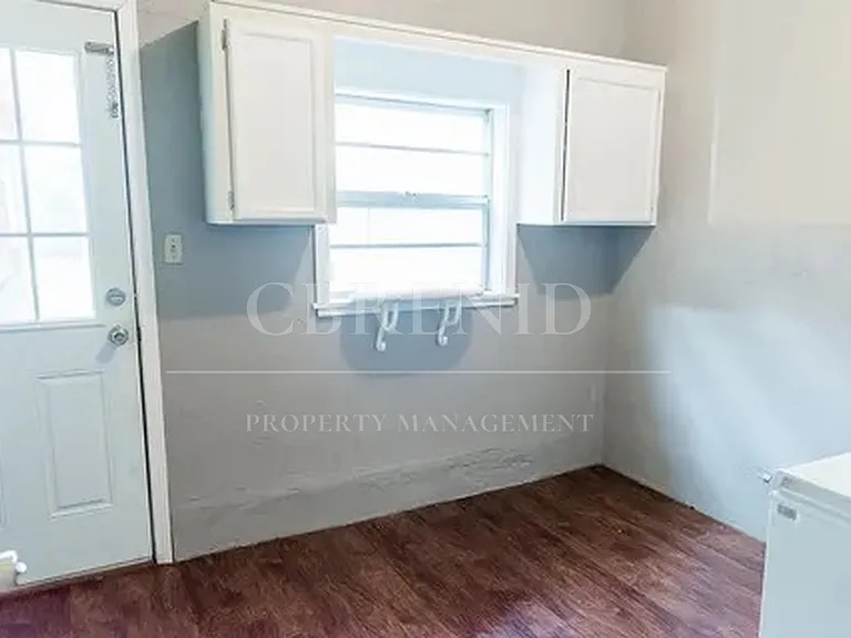 2007 W Randolph Ave — Photo 12